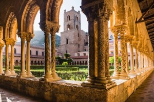 Detalhe do claustro.